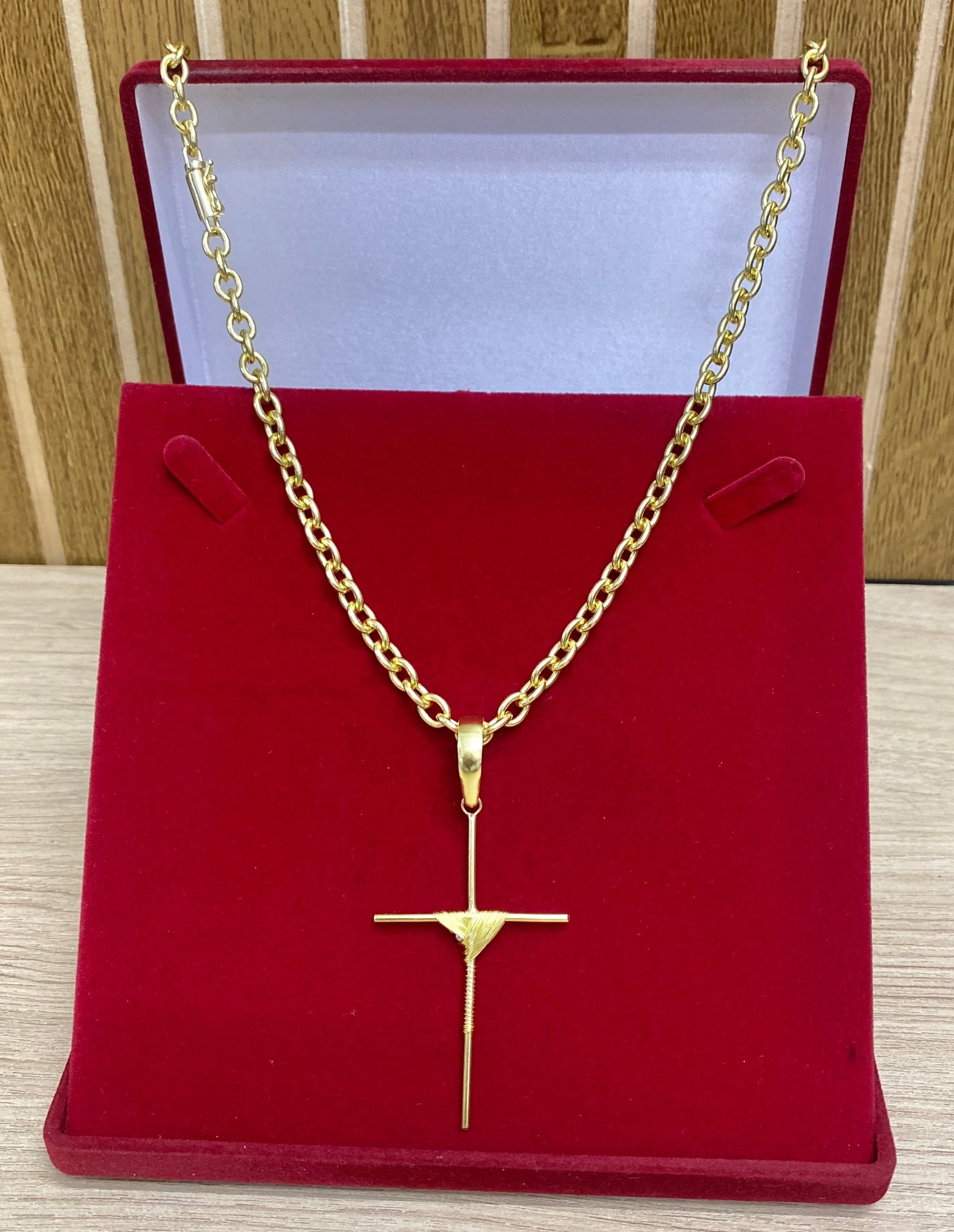 CORRENTE ELO CADEADO QUINA 6MM + PINGENTES