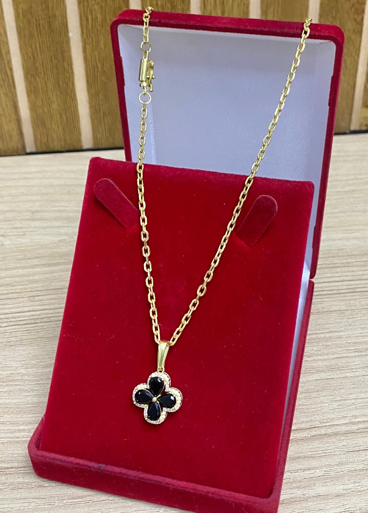 CORRENTE ELO CADEADO QUINA 3MM + PINGENTE TREVO DA SORTE NEYMAR CRAV