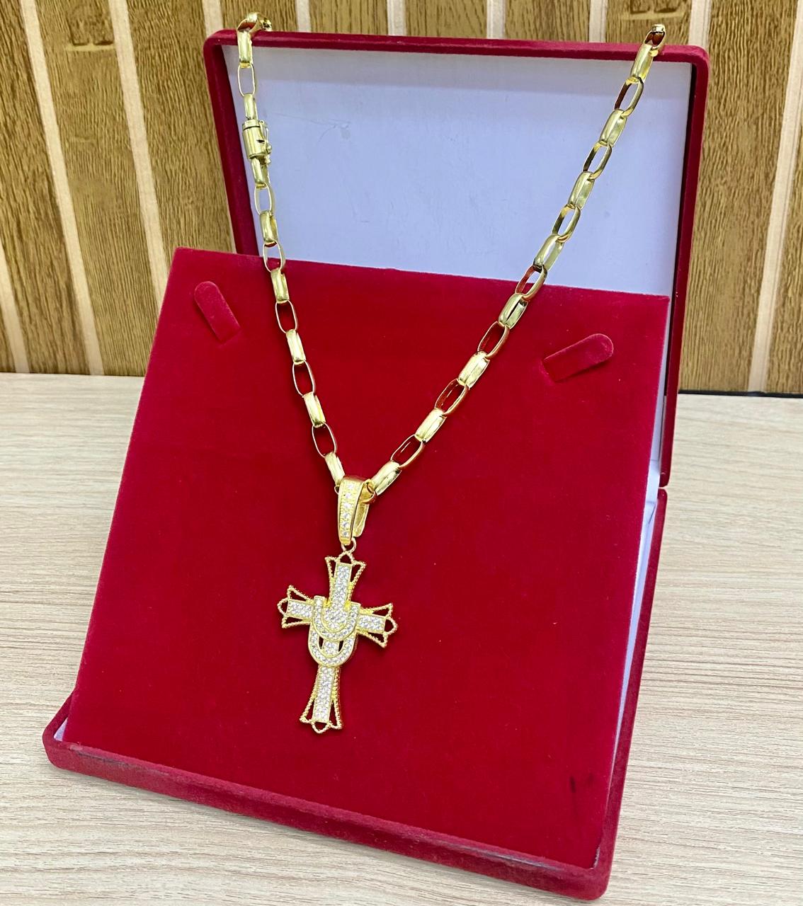 CORRENTE ELO CARTIER BOLEADO 7MM + PINGENTE CRUZ CRAVEJADA