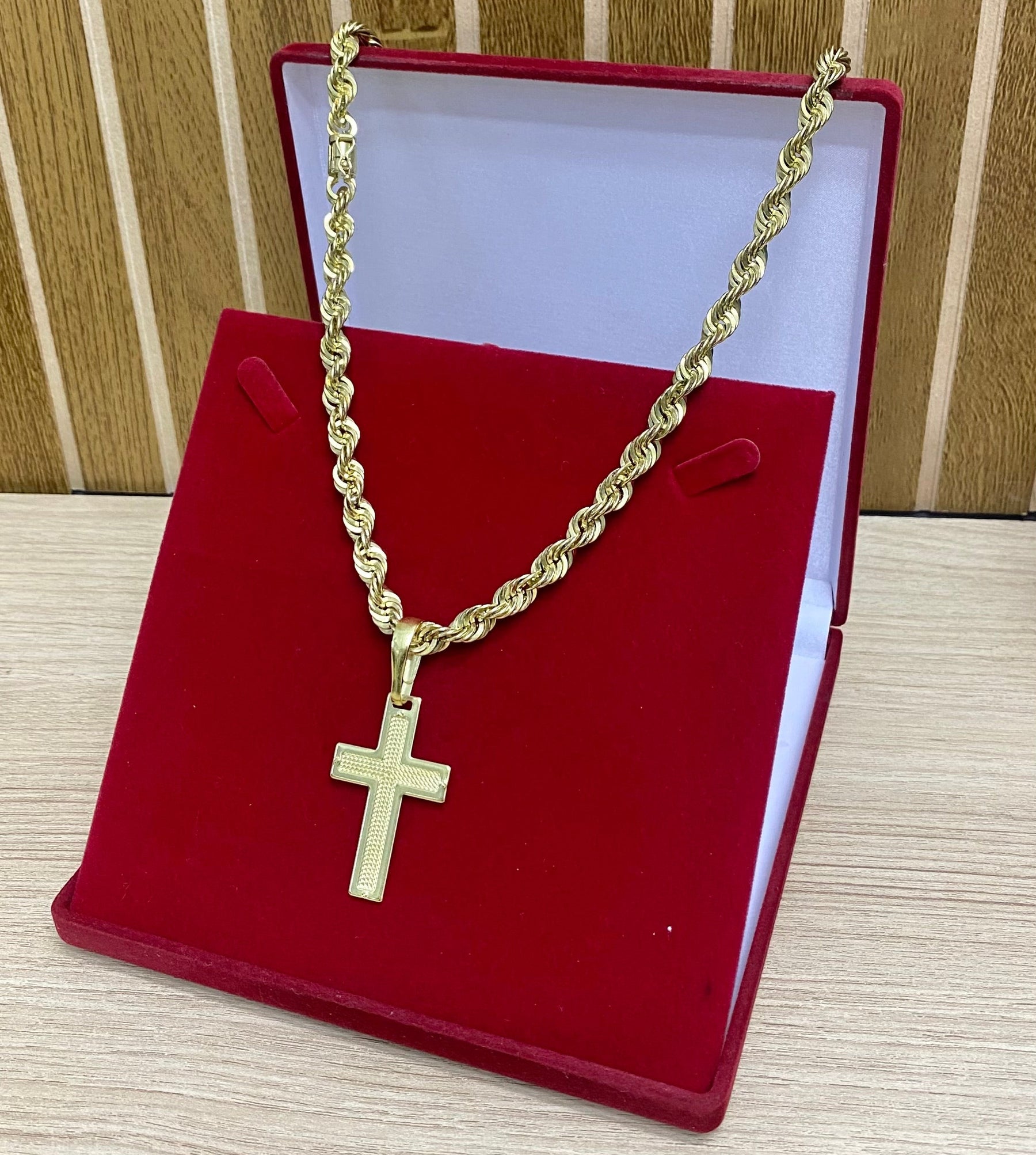 CORRENTE ELO BAIANO 8MM + PINGENTE CRUZ 3D