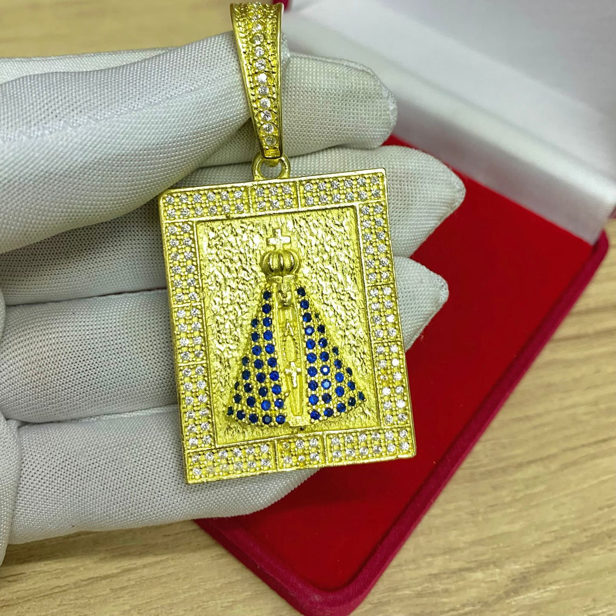 PINGENTE PLACA NOSSA SENHORA CRAVEJADO