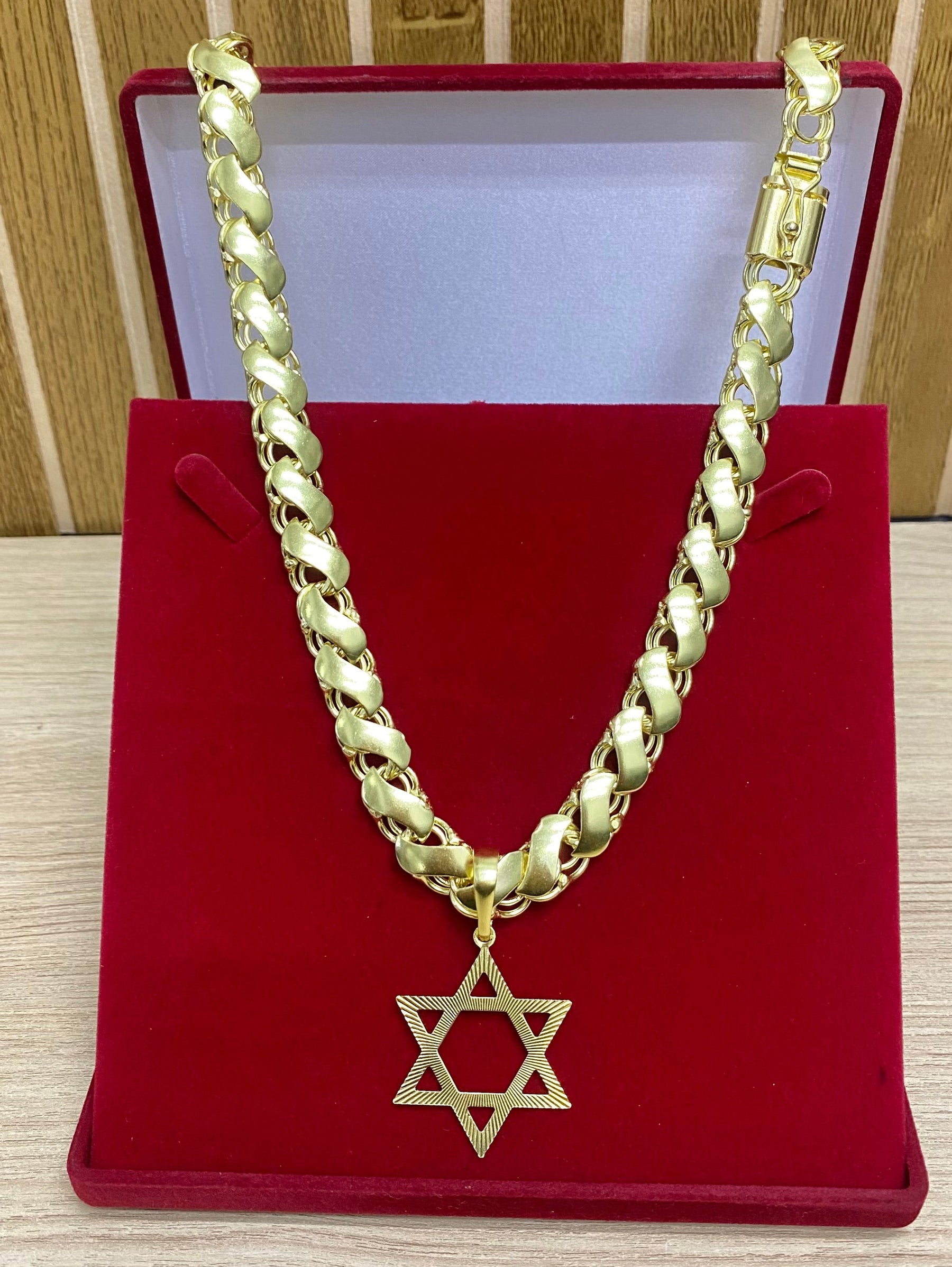 CORRENTE ELO FRISO S 12MM + PINGENTES