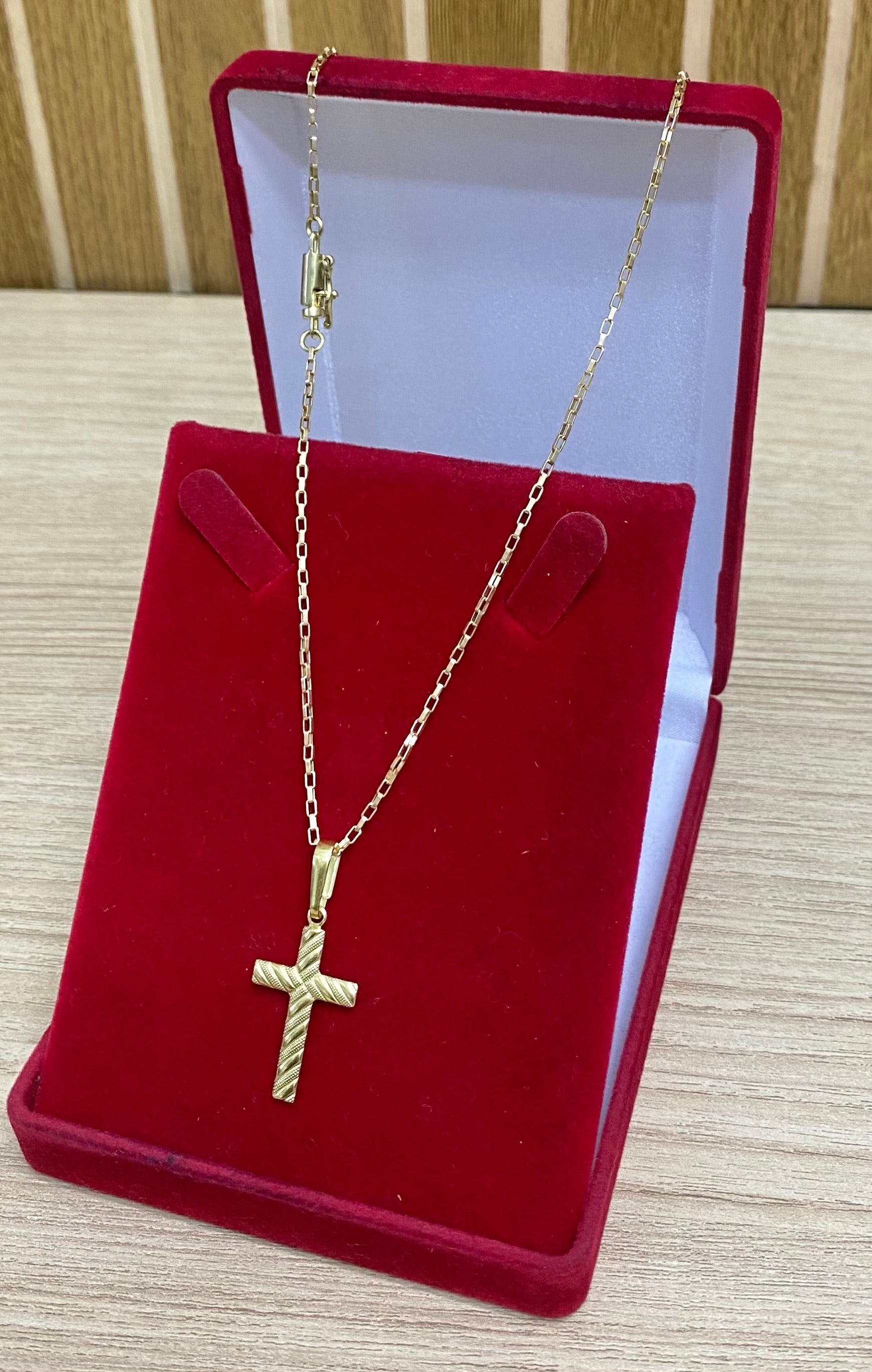 CORRENTE ELO CAIXOTINHO 1MM + PULSEIRA BRINDE + PINGENTE BRINDE