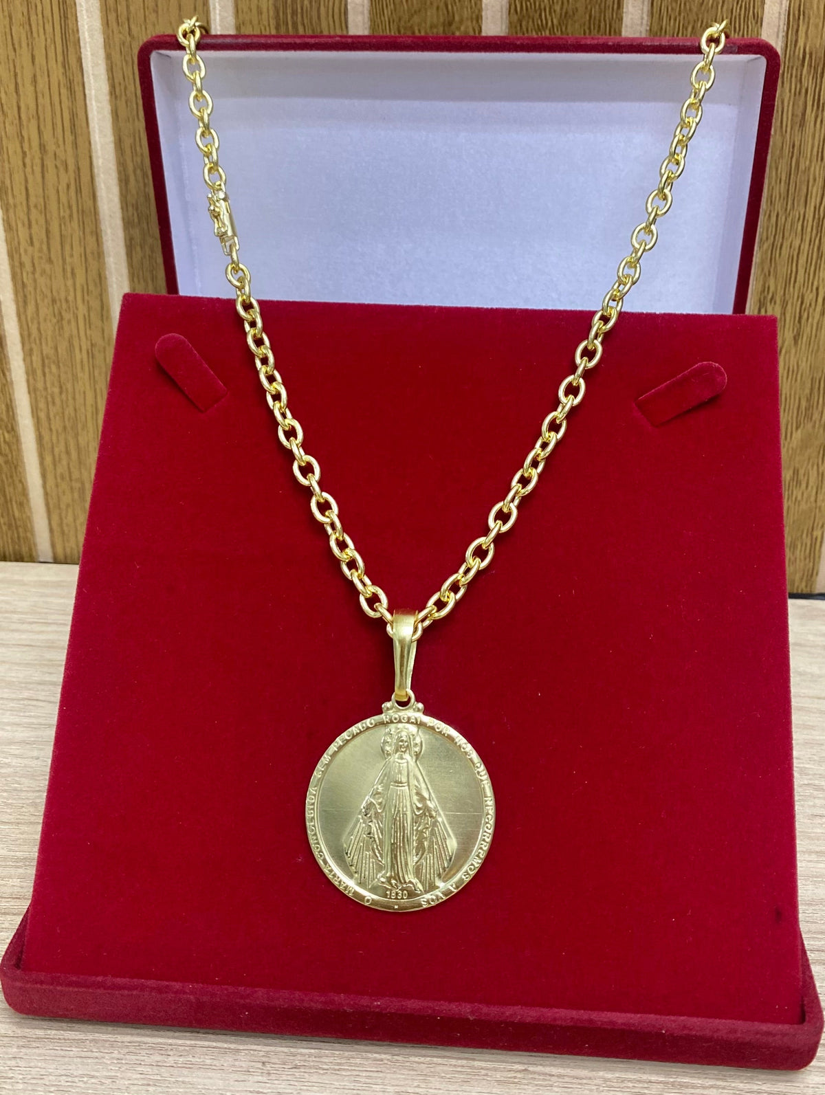 CORRENTE ELO CADEADO QUINA 6MM + PINGENTES