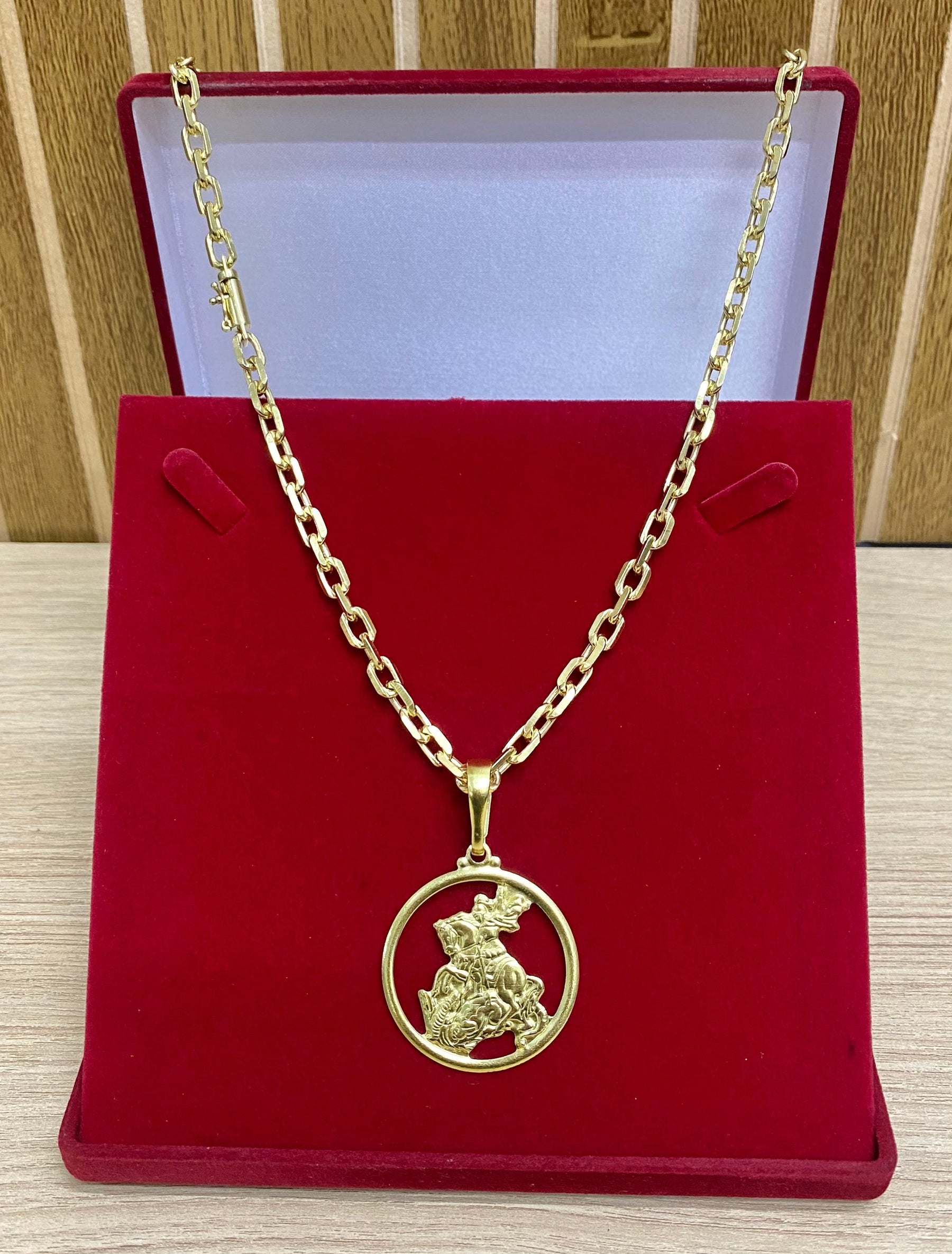 CORRENTE ELO CADEADO QUINA 8MM + PINGENTE BRINDE + PULSEIRA BRINDE