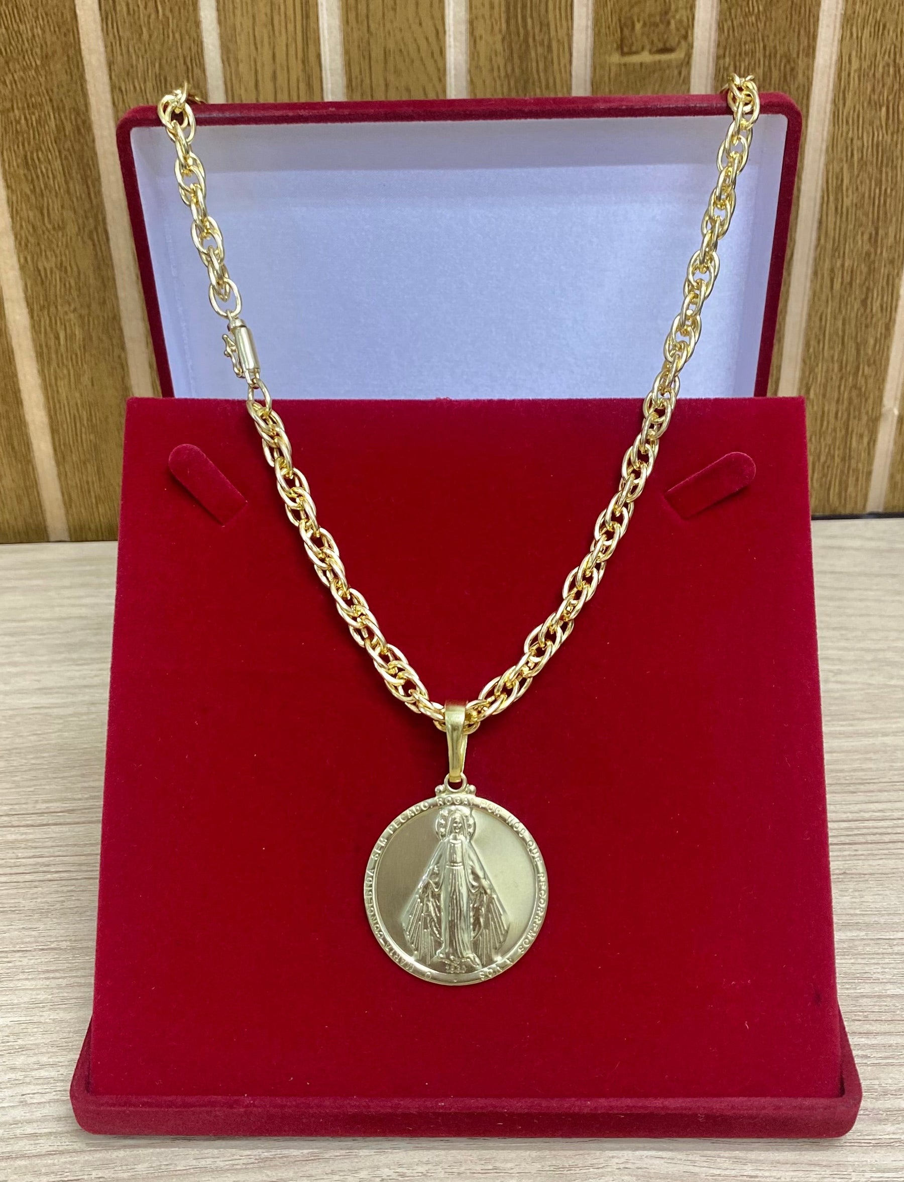 CORRENTE ELO TRANÇADO 8MM + PINGENTES