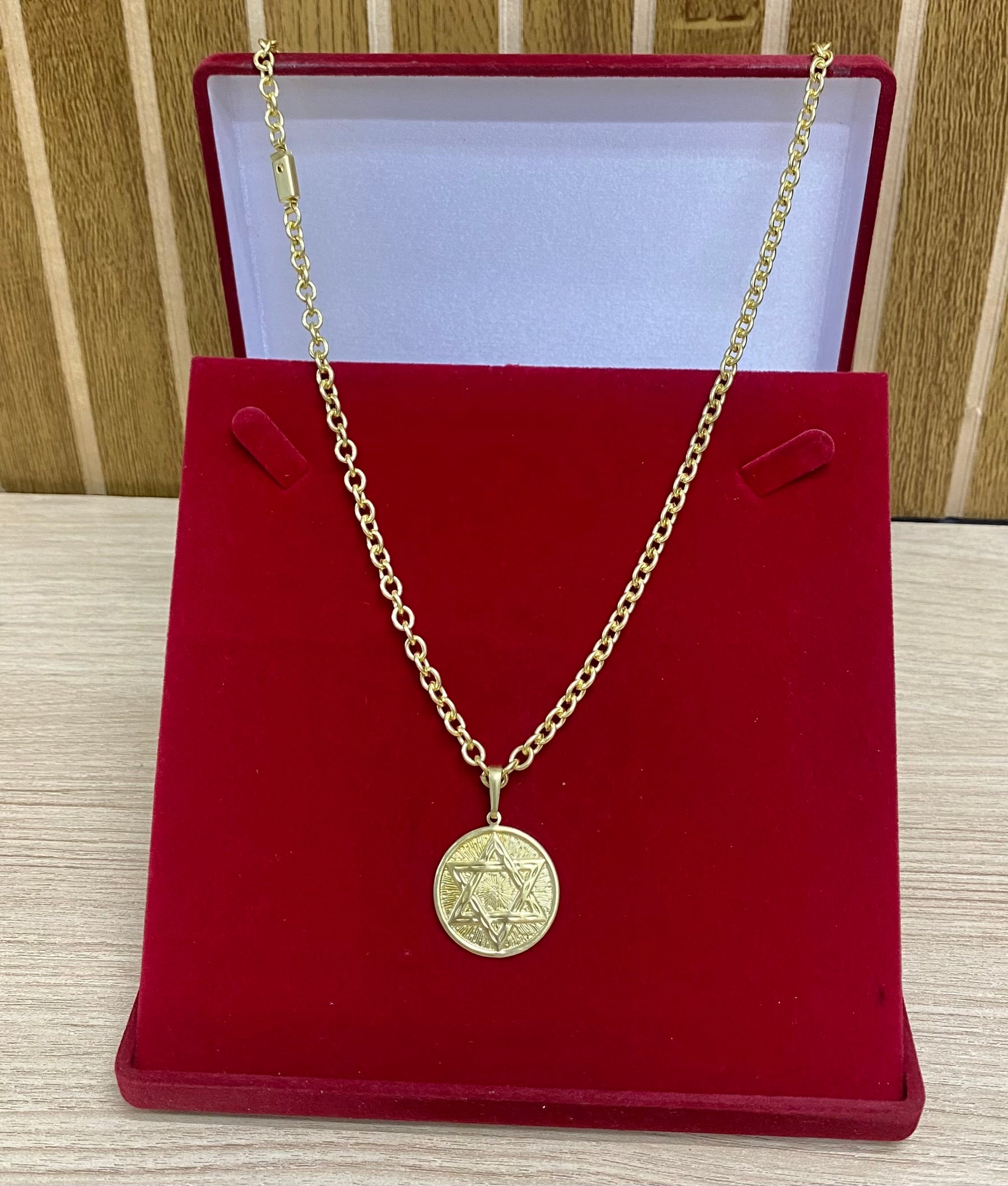 CORRENTE ELO CADEADO BOLEADO 4MM + PINGENTE BRINDE + PULSEIRA BRINDE