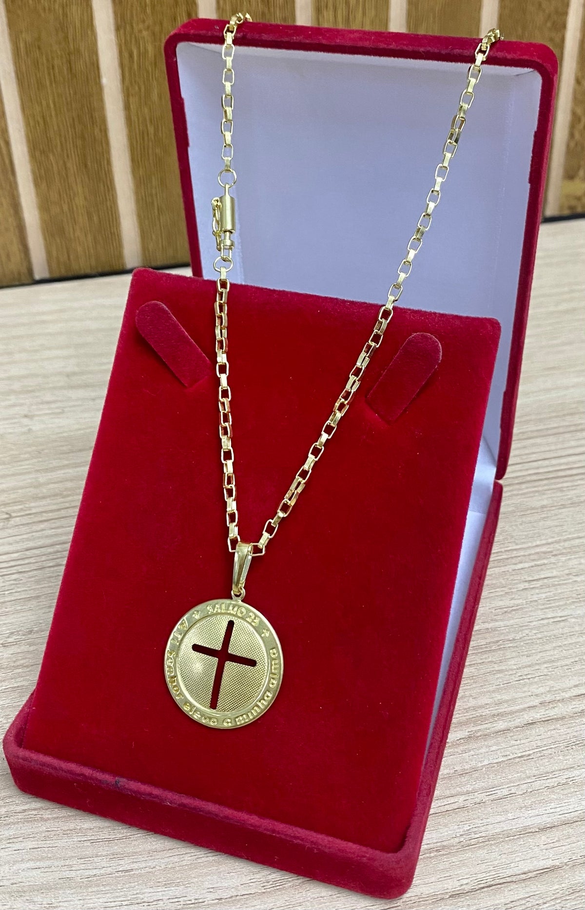 CORRENTE ELO TIJOLINHO 2MM + PINGENTE SALMO 25 CRUZ VAZADA