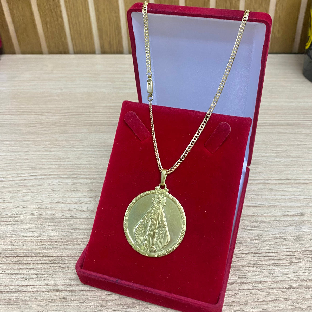 KIT CORRENTE ELO GRUMET 2MM + PULSEIRA BRINDE + PINGENTE BRINDE