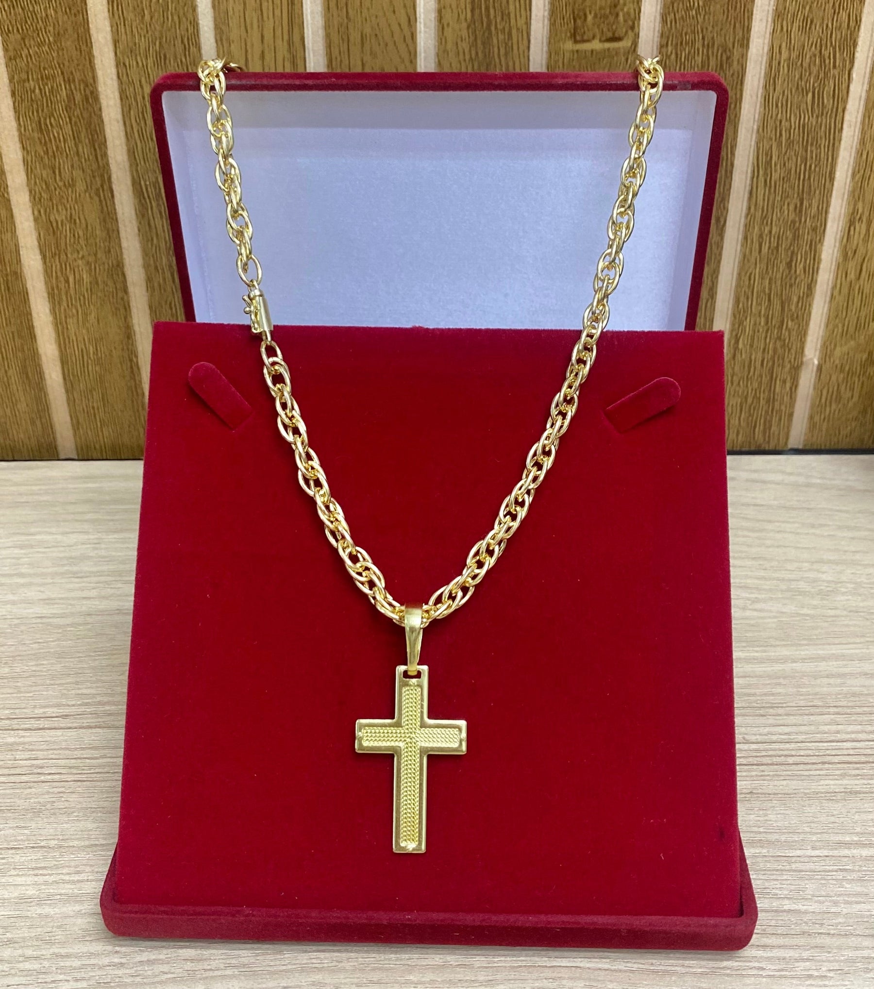 CORRENTE ELO TRANÇADO 8MM + PINGENTE BRINDE + PULSEIRA BRINDE