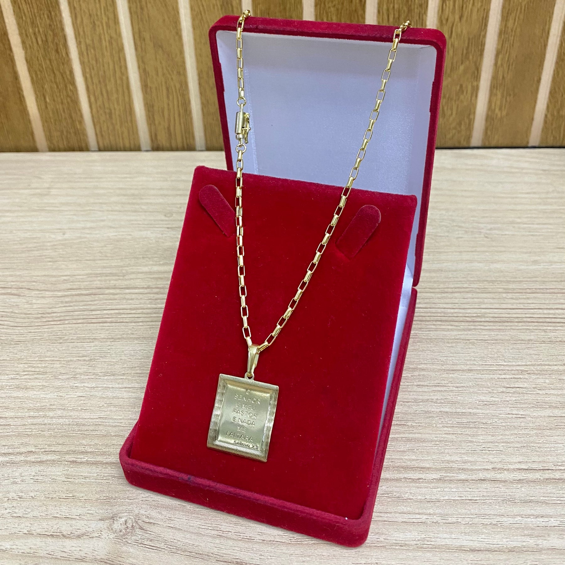 CORRENTE ELO CARTIER BOLEADO 2MM + PULSEIRA BRINDE + PINGENTE BRINDE