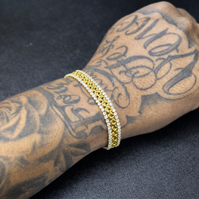 PULSEIRA CADEADO DUPLO CRAVEJADA C/ BANHO DE OURO 18K