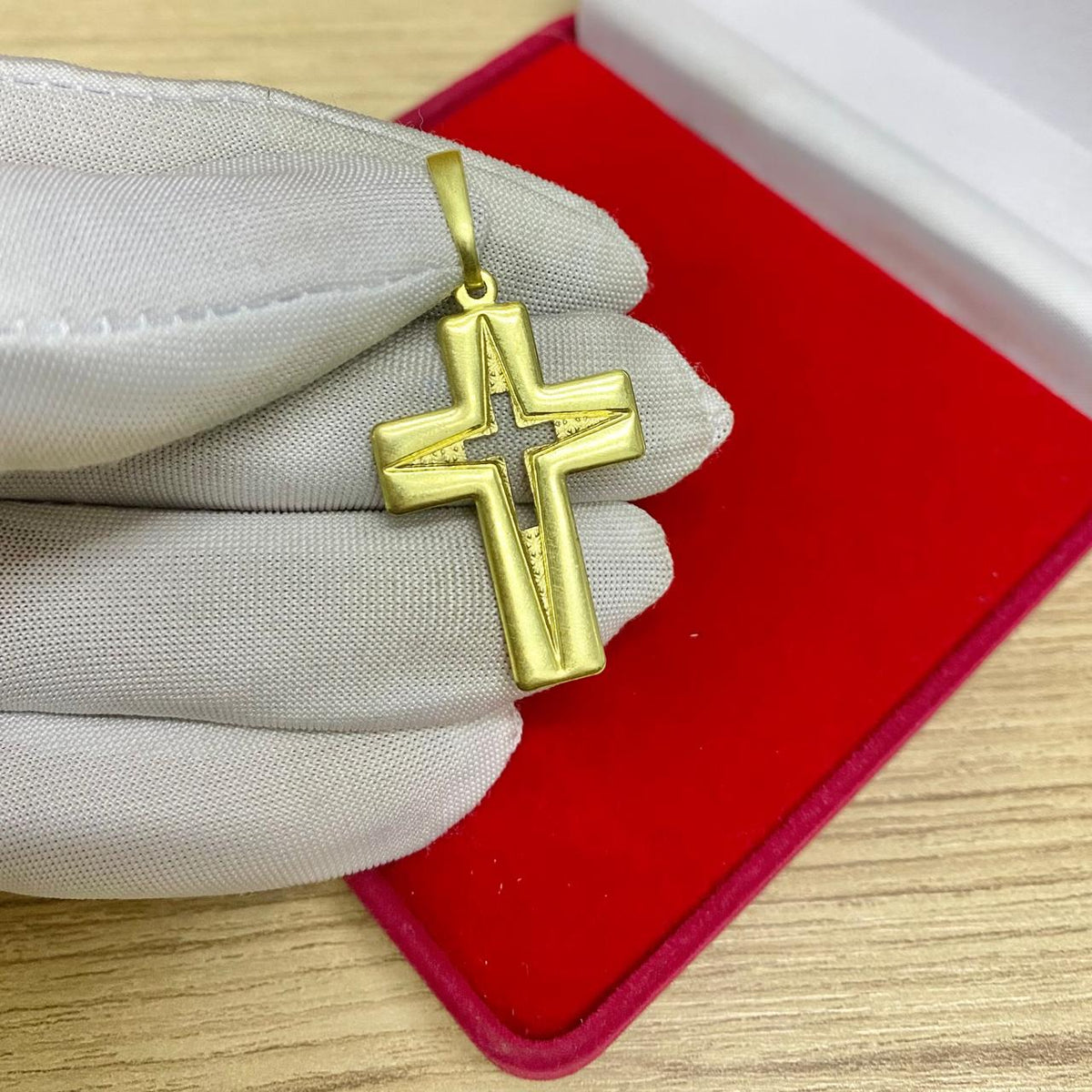 PINGENTE CRUZ DIMENSIONAL